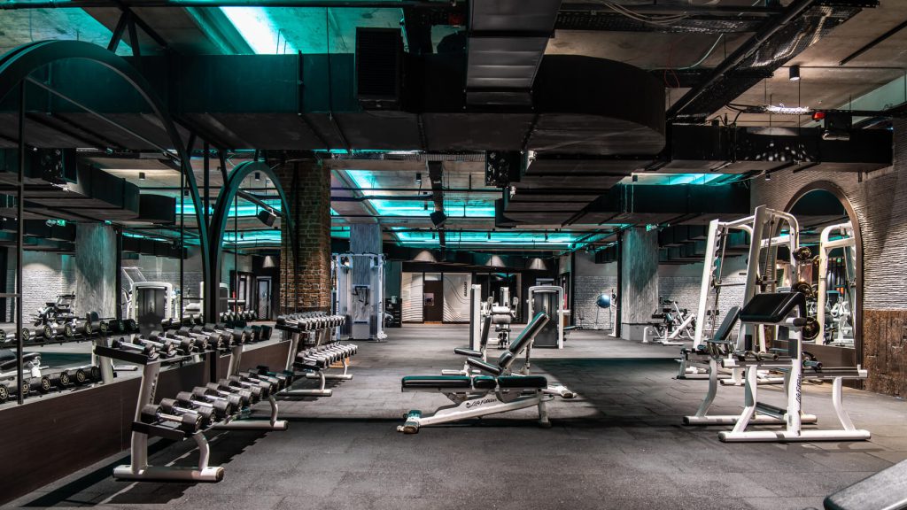 spor salonuna gitmek