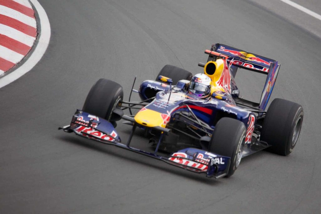 formula 1 understeer oversteer