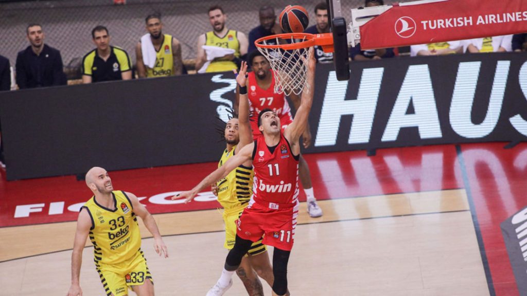 Kostas Sloukas