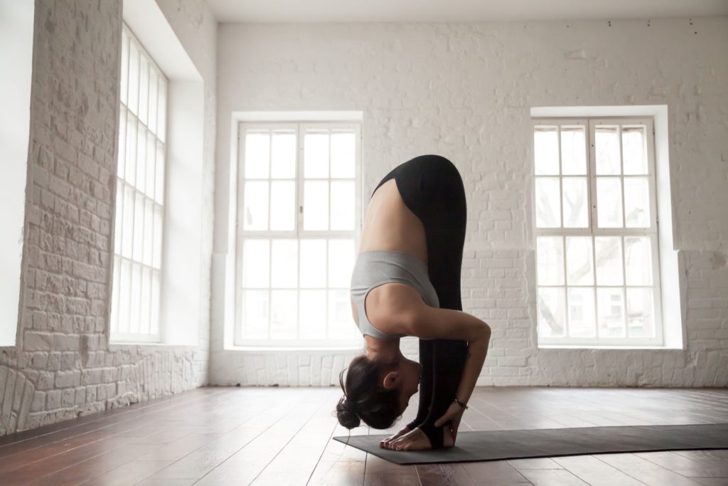 hatha yoga uttanasana