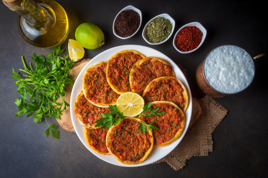 Lahmacun Besin Değerleri Nelerdir?