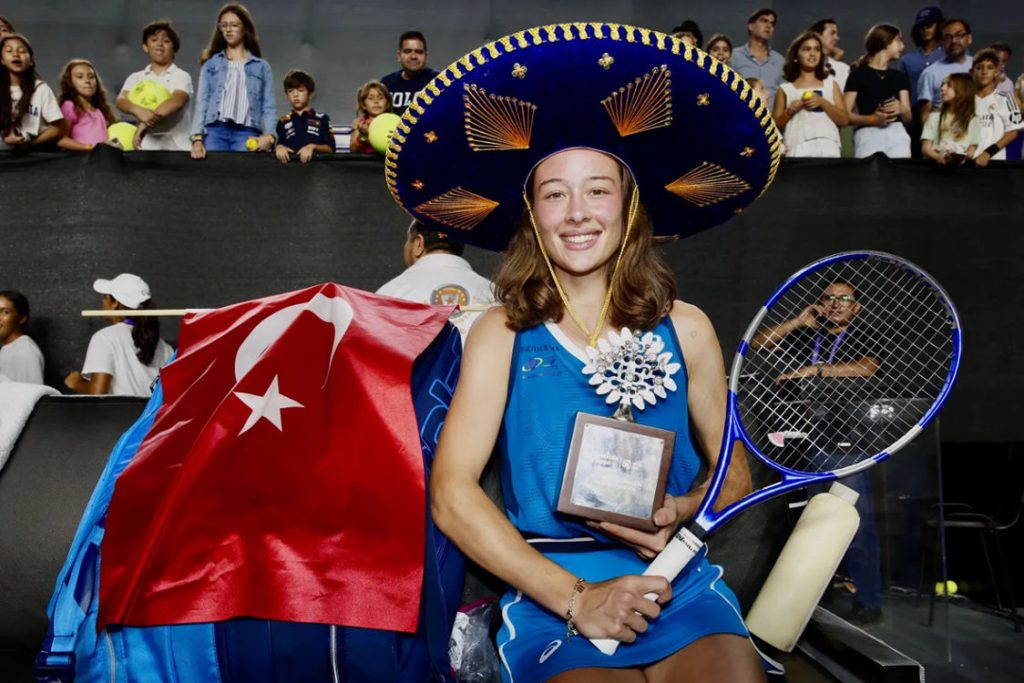 zeynep sönmez tenisçi