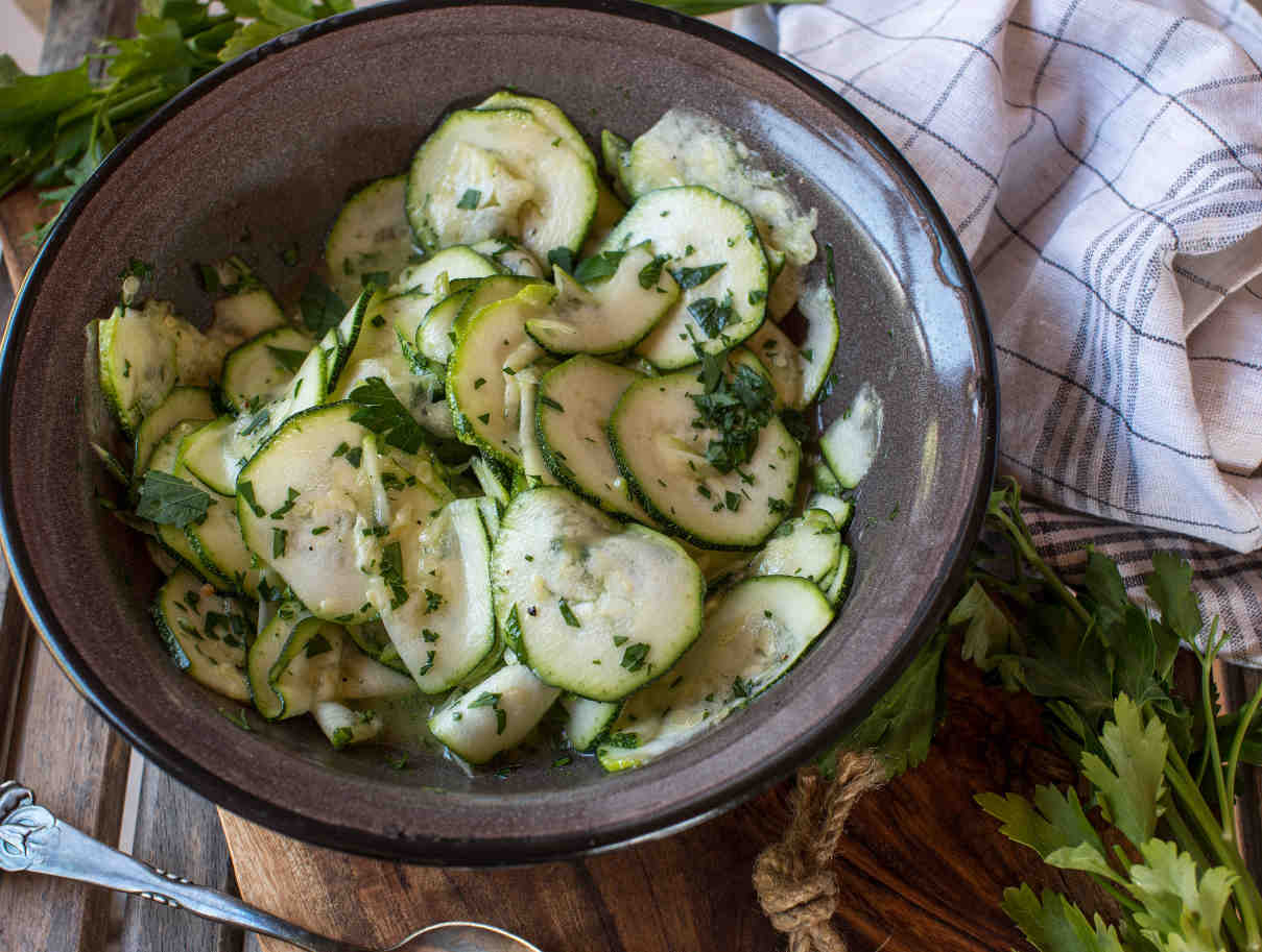 Kabak Salatası Tarifi İçin Malzemeler