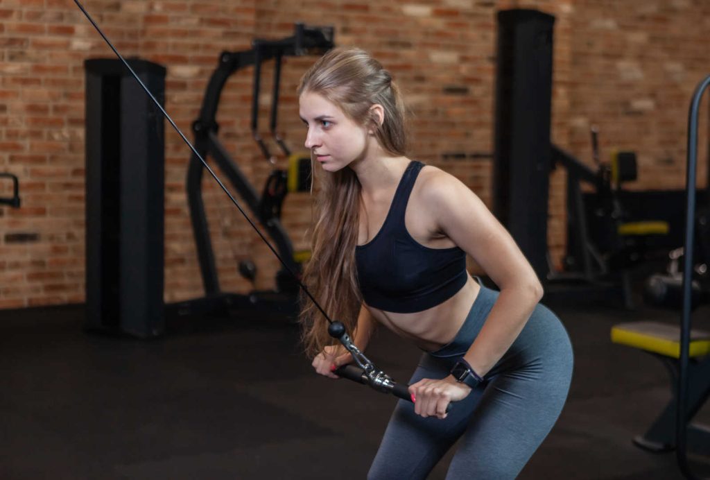 Triceps Pushdown'da İdeal Tekrar ve Set Sayısı Nedir?