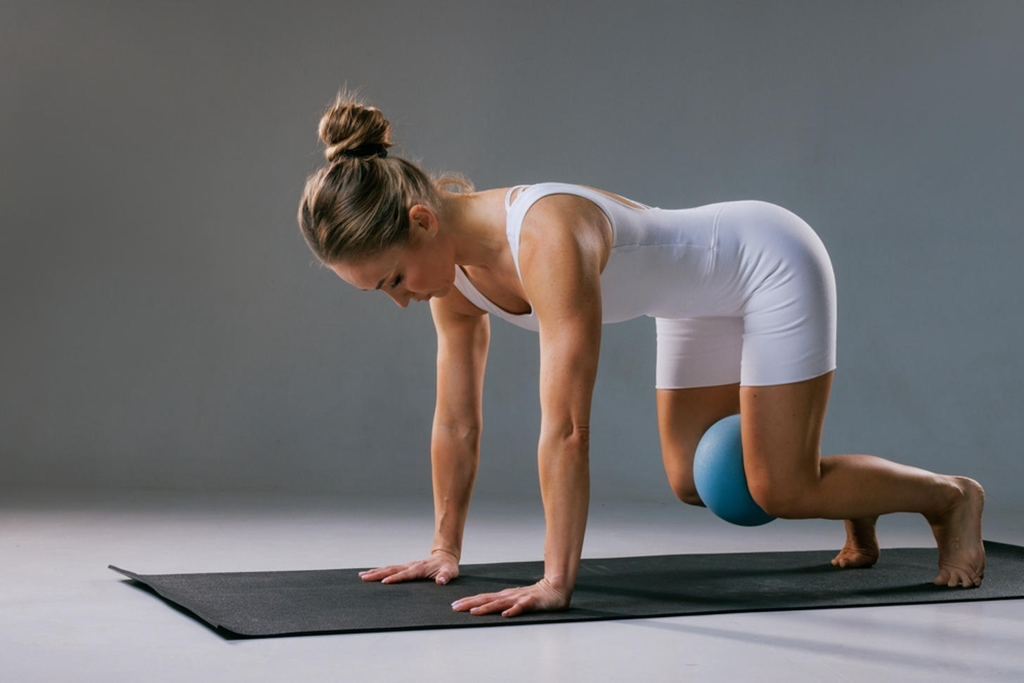 Pilates Yaparken Bacaklar Neden Titrer?