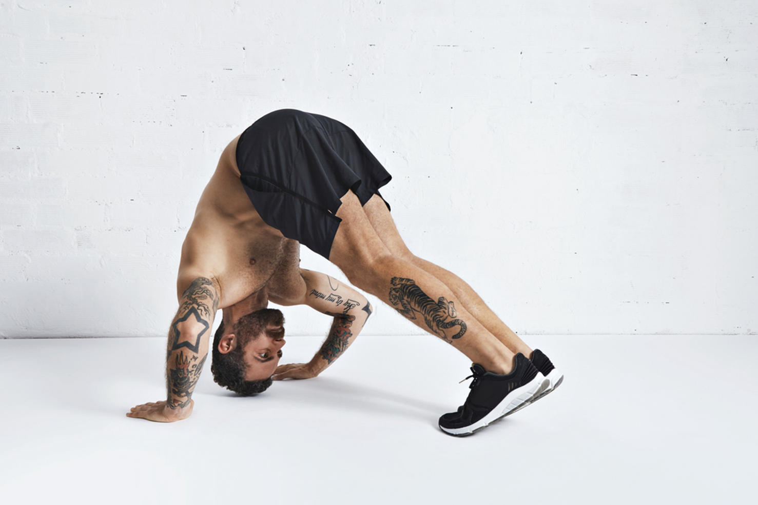 Pike Push-Up (Evde Arka Deltoid Odaklı)